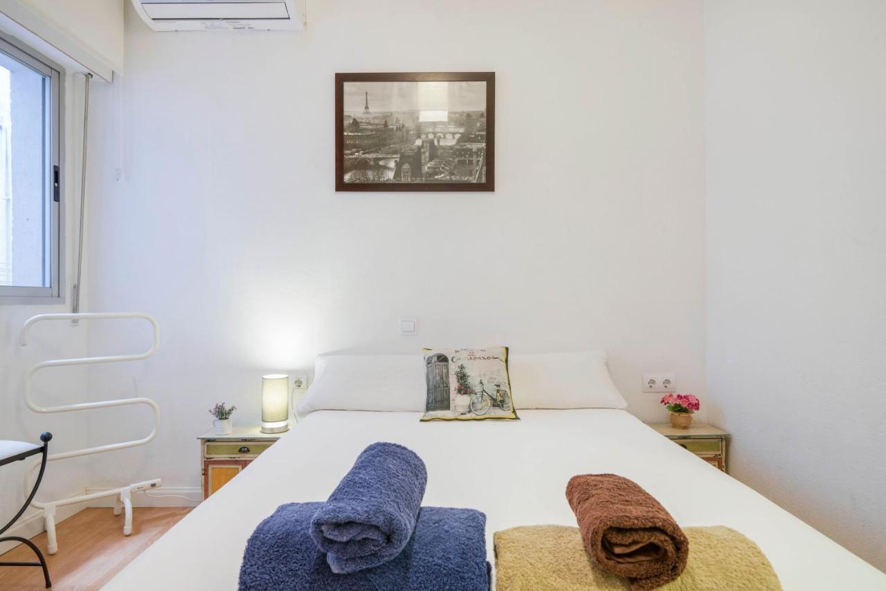 Urbanchicmalaga 3 Bedroom Spacious Quiet Historic Malaga Apt מראה חיצוני תמונה